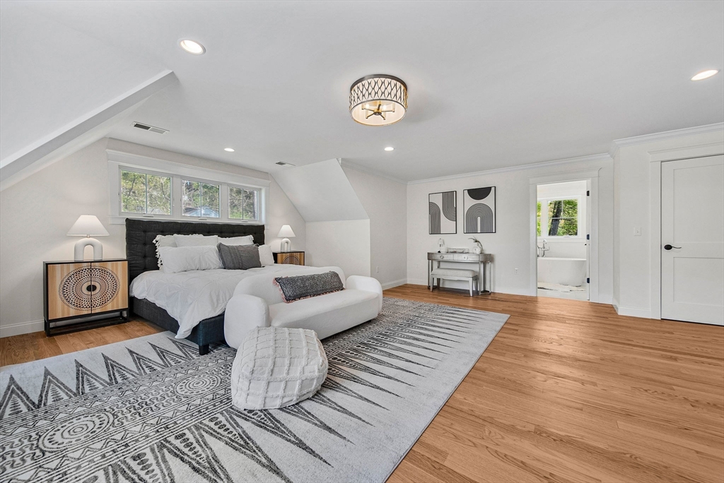 Needham, Massachusetts 02492, United States, 6 Bedrooms Bedrooms, ,7 BathroomsBathrooms,Residential,Active,130471