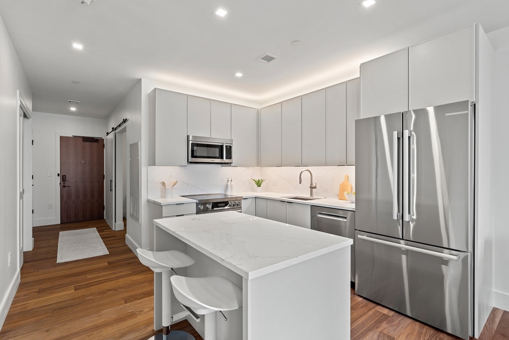 1515 Commonwealth Ave 314