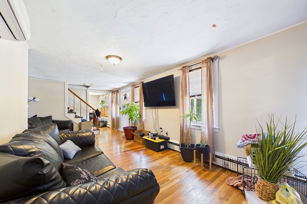 85 Alfred Lord Blvd