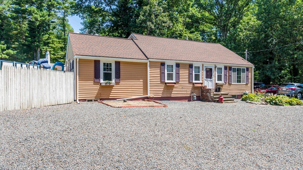 85 Alfred Lord Blvd