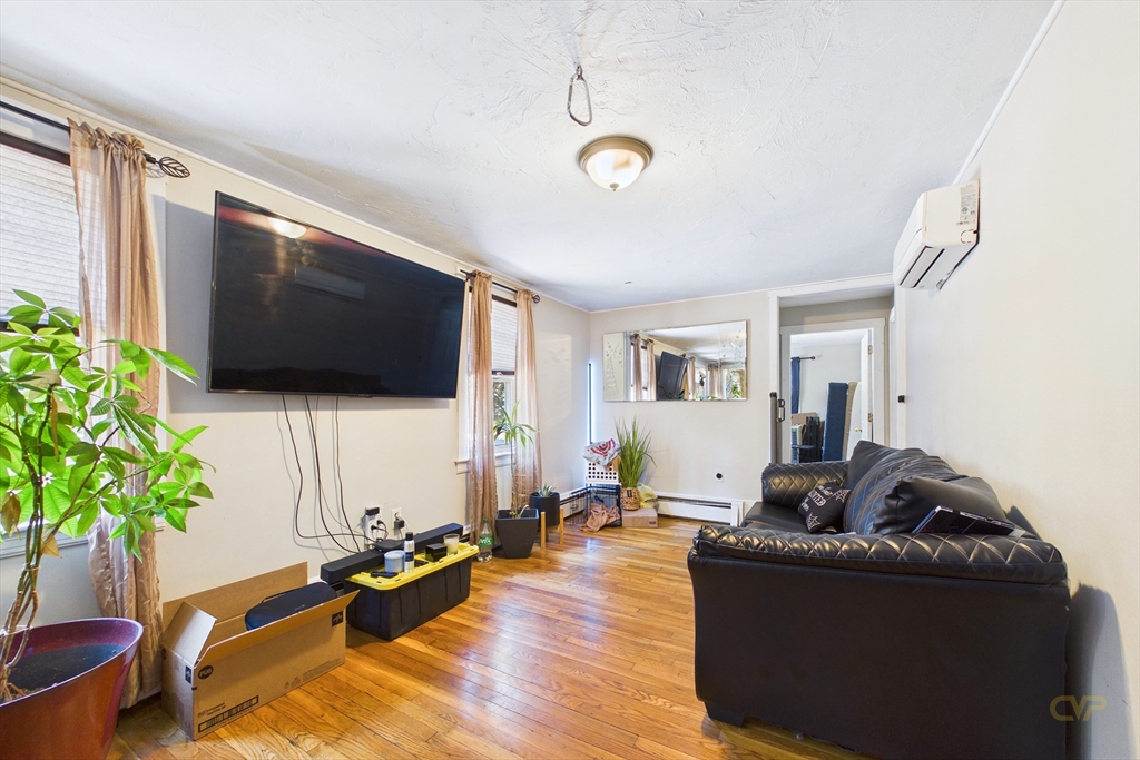 85 Alfred Lord Blvd