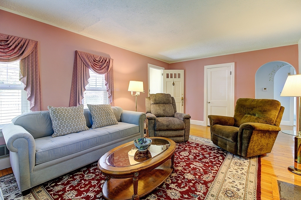 326 Norwood