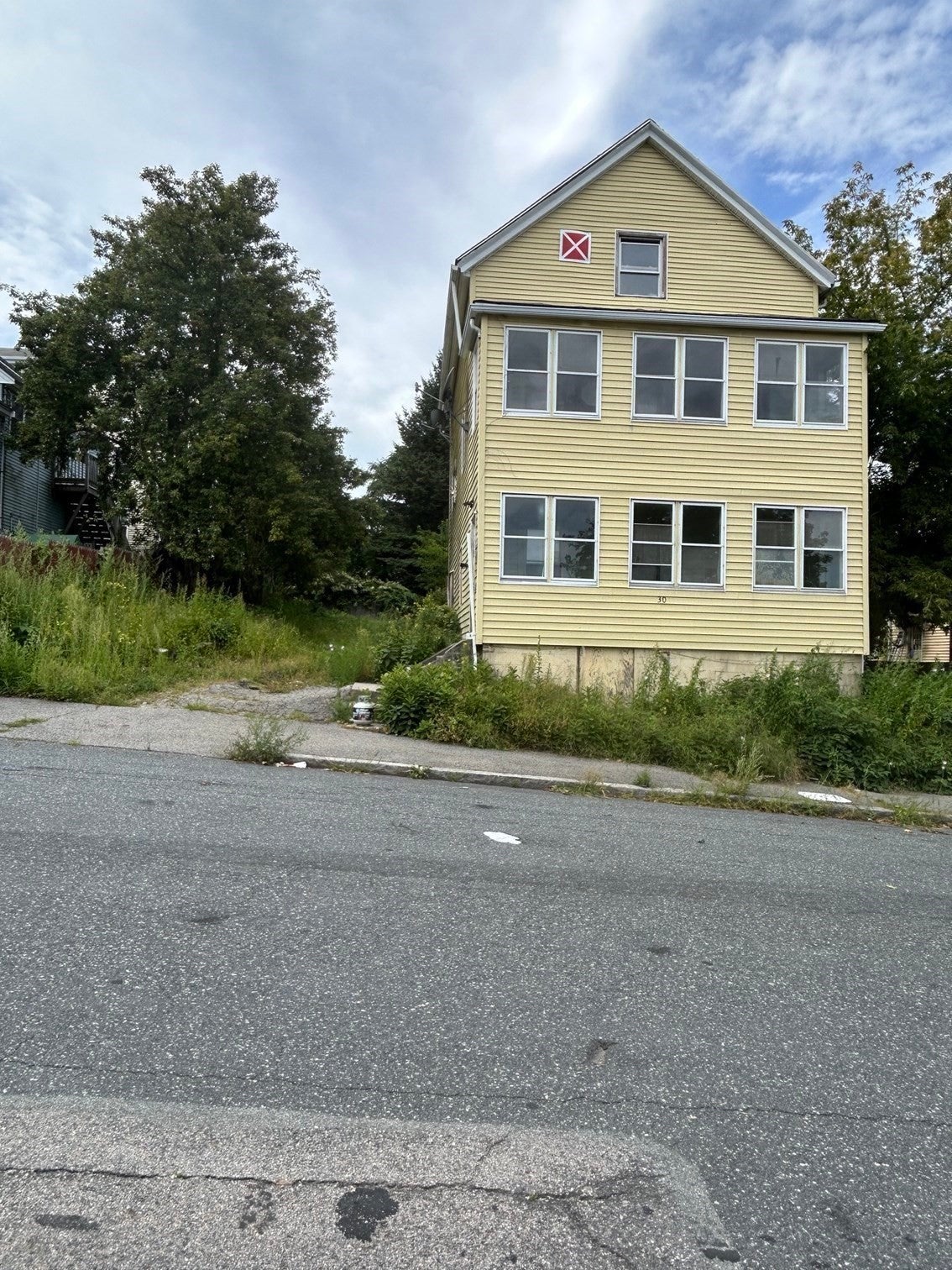 Photo of 30 Penn Ave, Worcester, MA