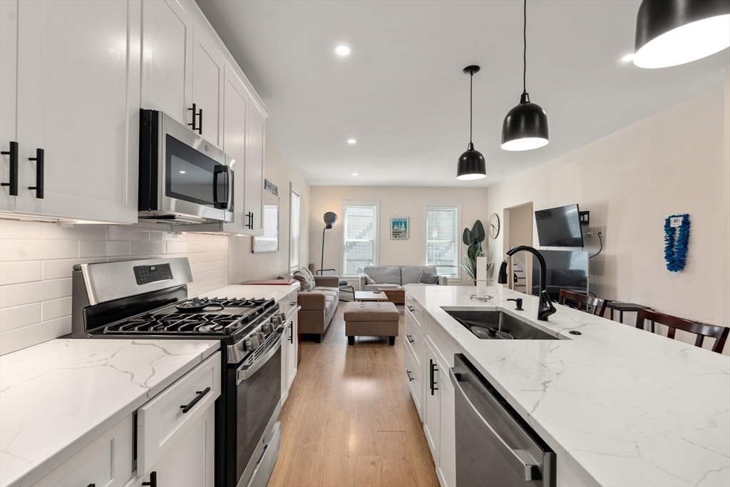 9R-11 Dexter St