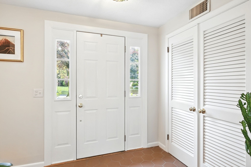 88 Redfern Dr