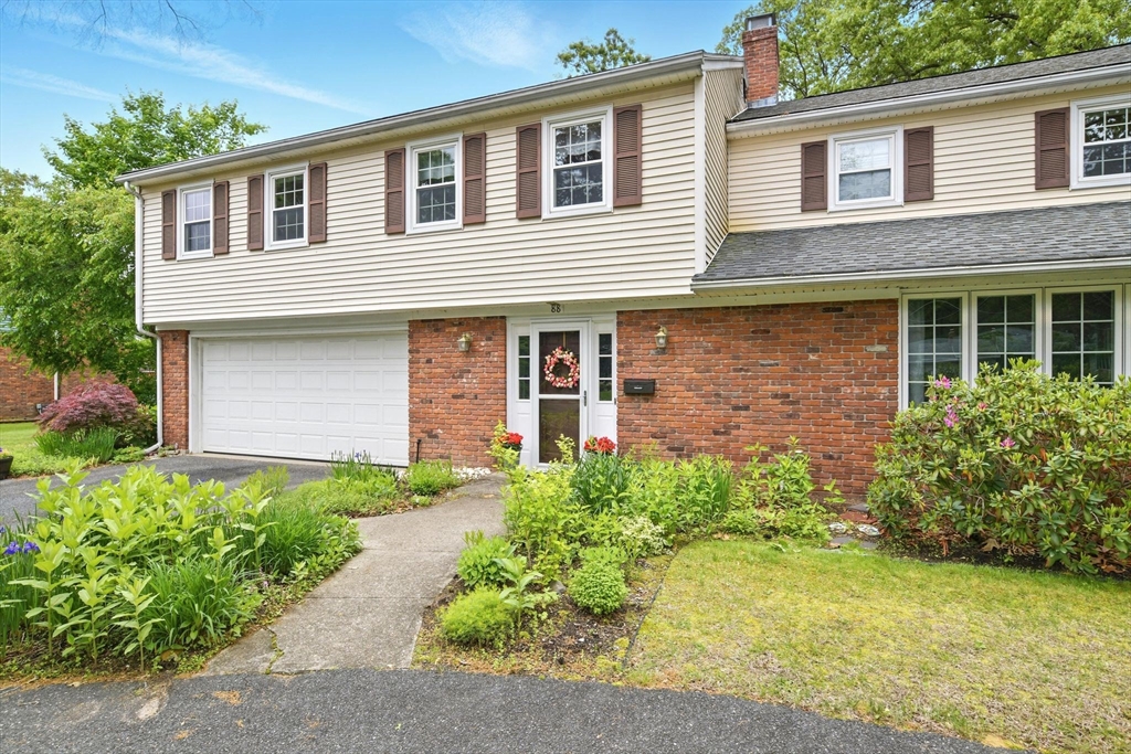 88 Redfern Dr