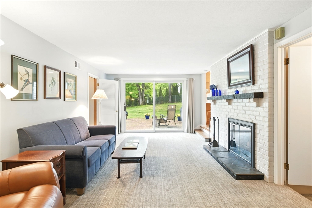 88 Redfern Dr