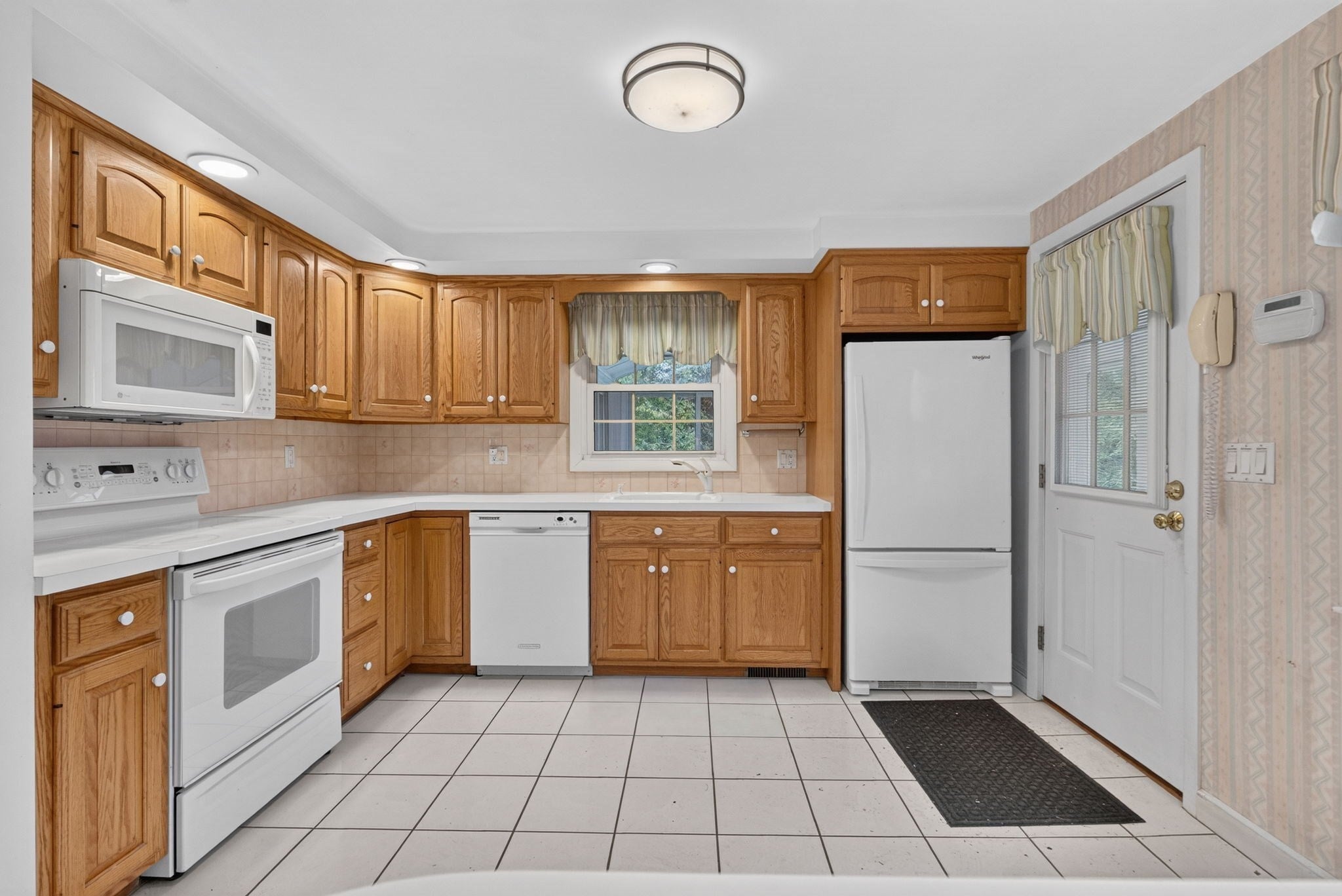188 North Street, Foxboro, MA, 188 North Street, Foxboro, MA Photo #4
