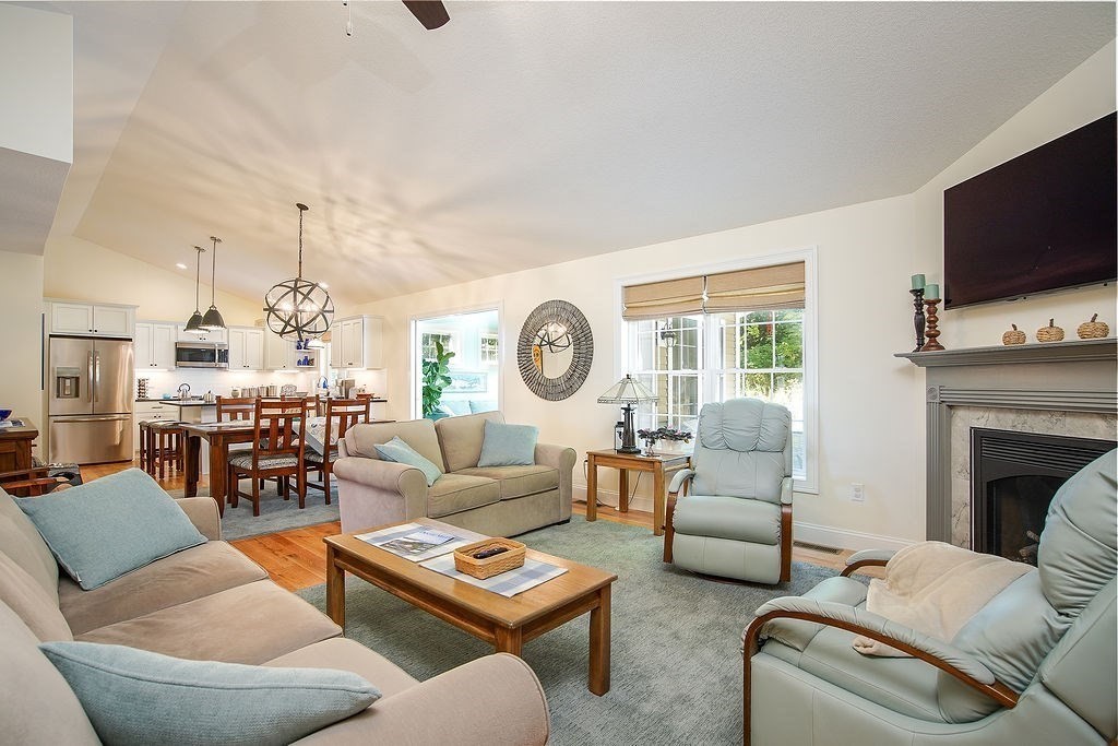 308 Miller Street 72