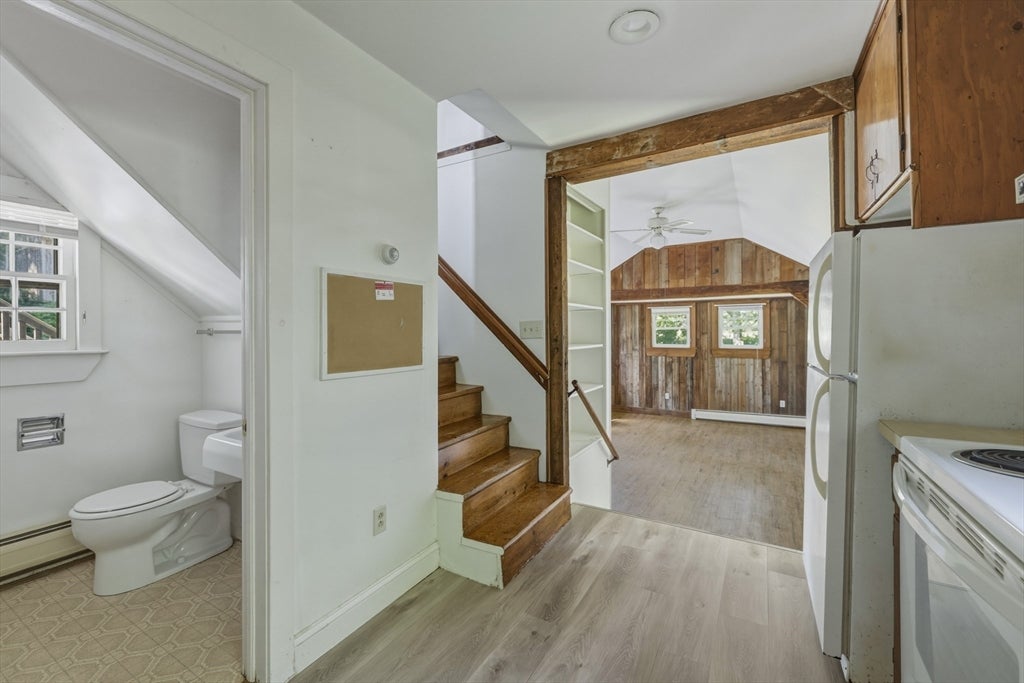 229-261 Belchertown Rd, Amherst, MA, 229-261 Belchertown Rd, Amherst, MA Photo #9