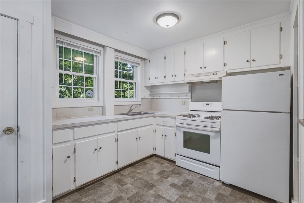 229-261 Belchertown Rd, Amherst, MA, 229-261 Belchertown Rd, Amherst, MA Photo #35