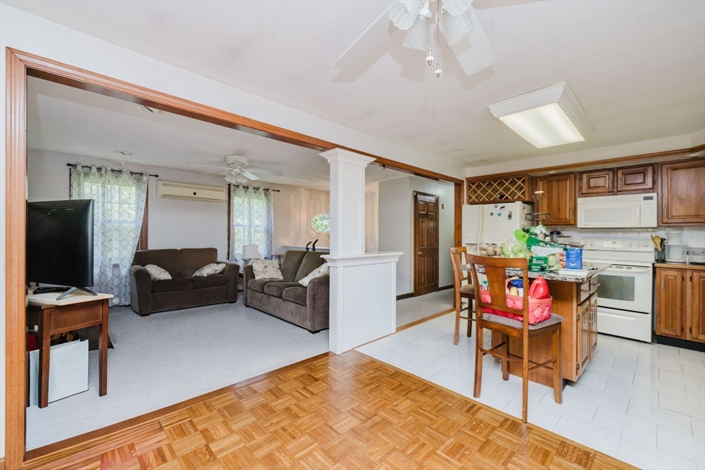 84 Fairview Ave