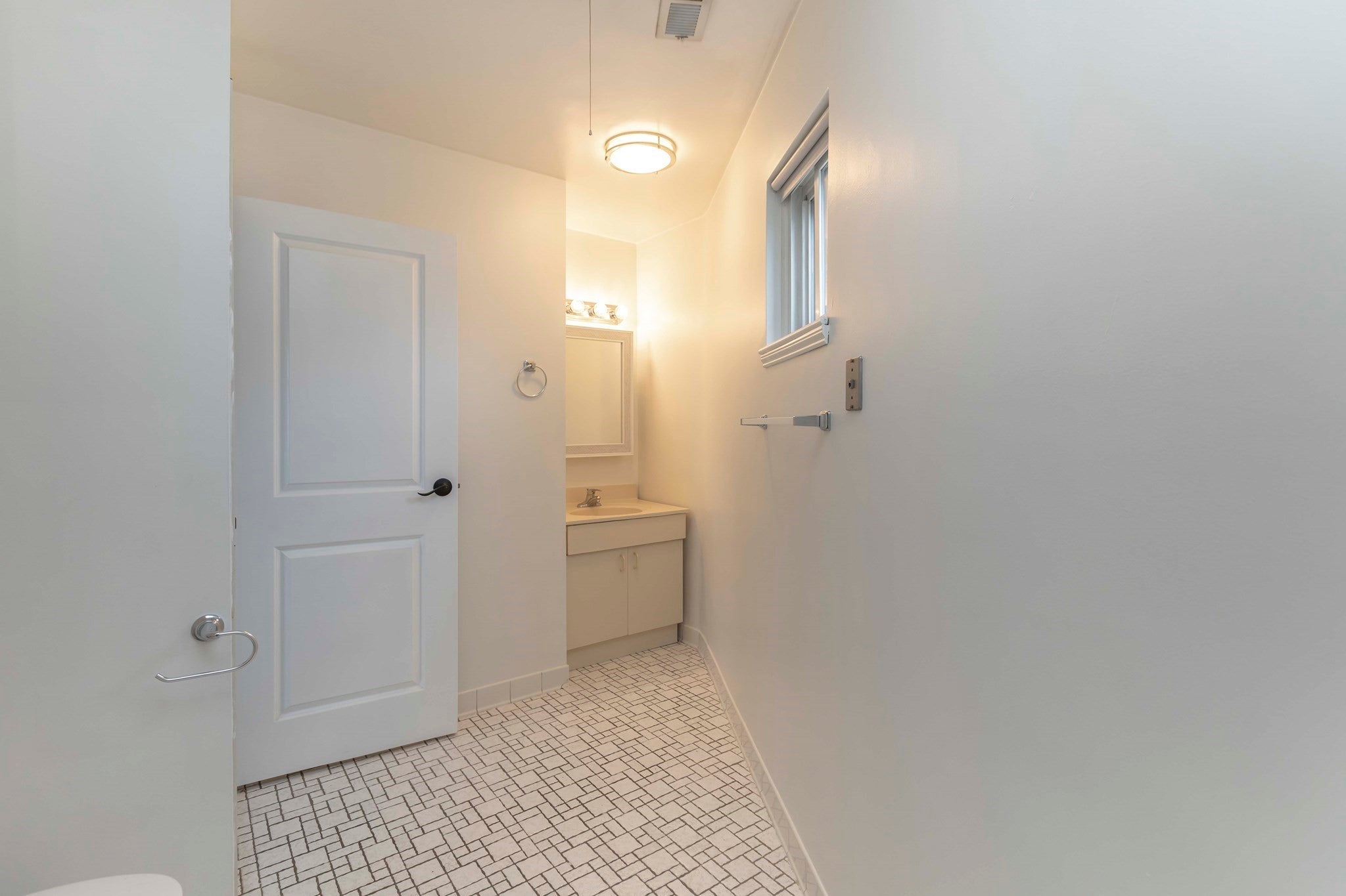 98 State Rd #6, Revere, MA, 98 State Rd #6, Revere, MA Photo #28