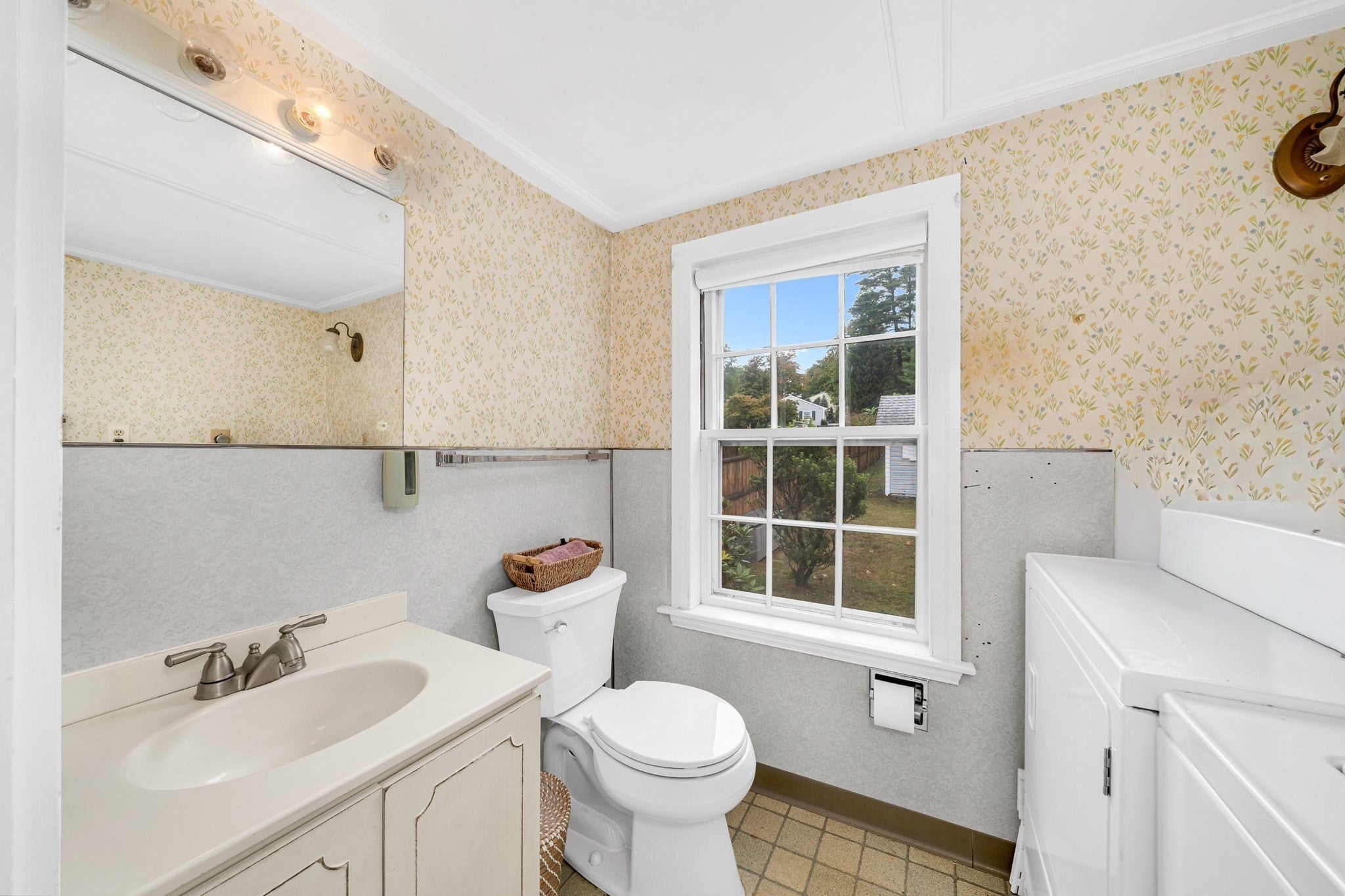 40 Elm Park, Groveland, MA, 40 Elm Park, Groveland, MA Photo #11
