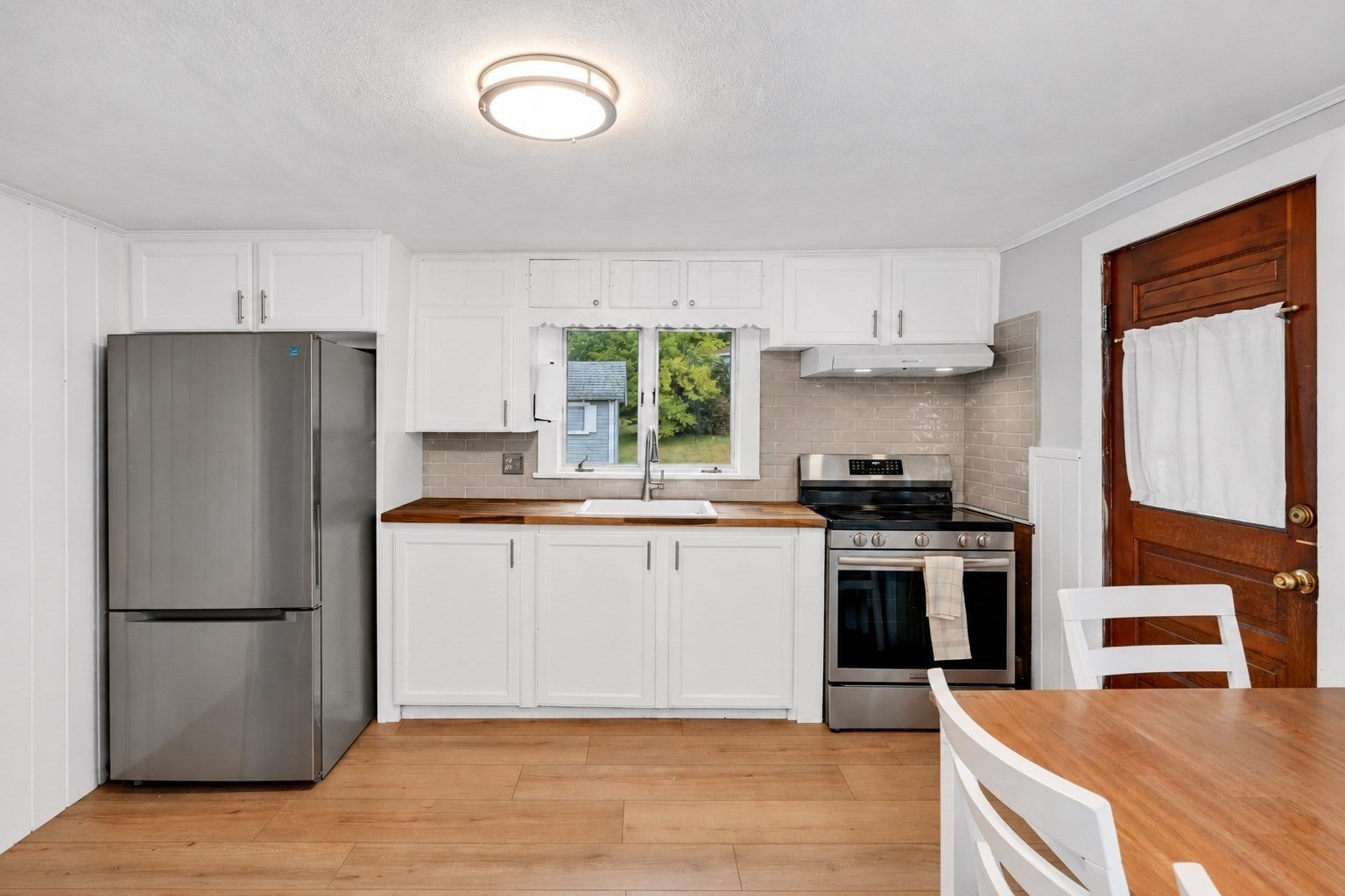 40 Elm Park, Groveland, MA, 40 Elm Park, Groveland, MA Photo #9