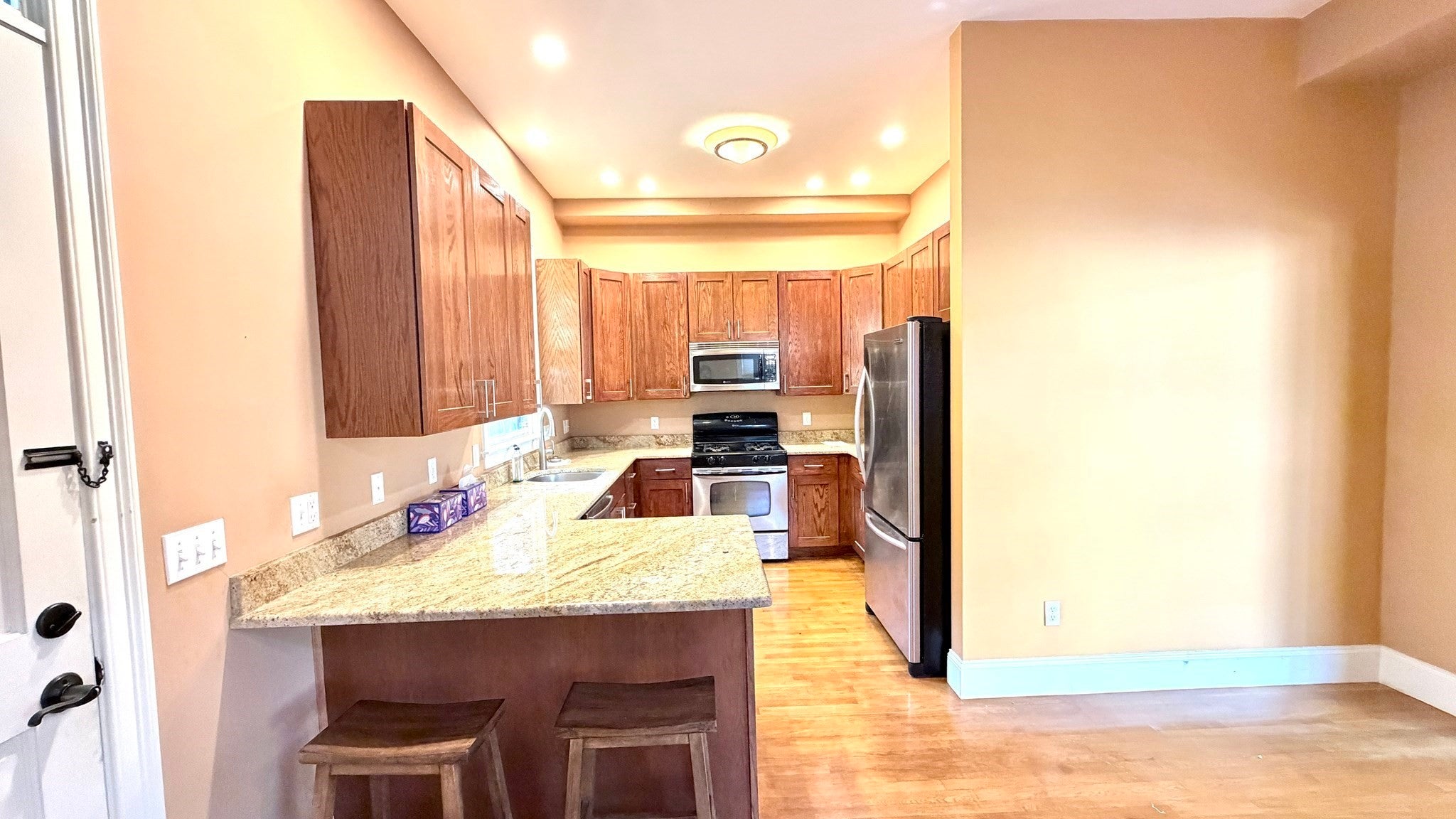 1458 Cambridge St #1458, Cambridge, MA Photo #5