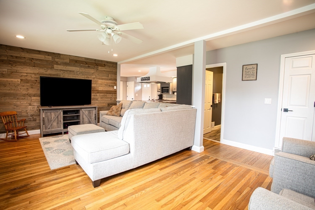 121 Alfred Lord Blvd