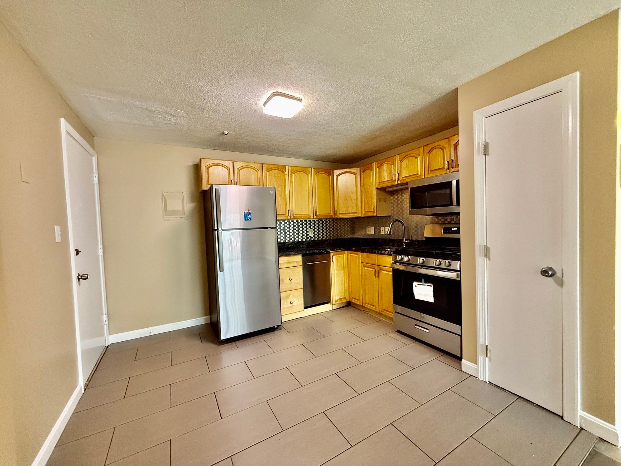 5 Kenmar Drive #7, Billerica, MA Photo #3
