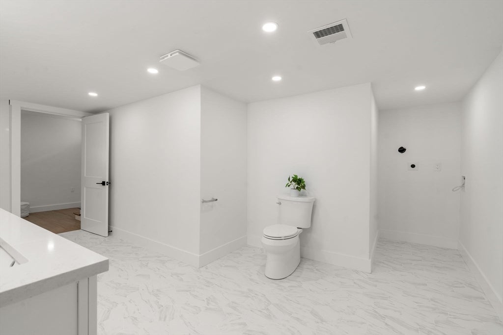 220 Sycamore Street #1, Watertown, MA, 220 Sycamore Street #1, Watertown, MA Photo #28
