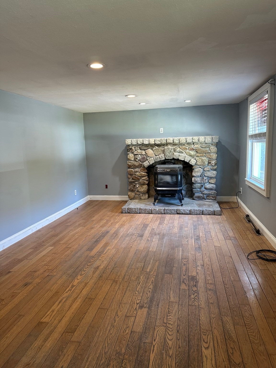 111 Wareham Lake Shore Dr, Wareham, MA Photo #8
