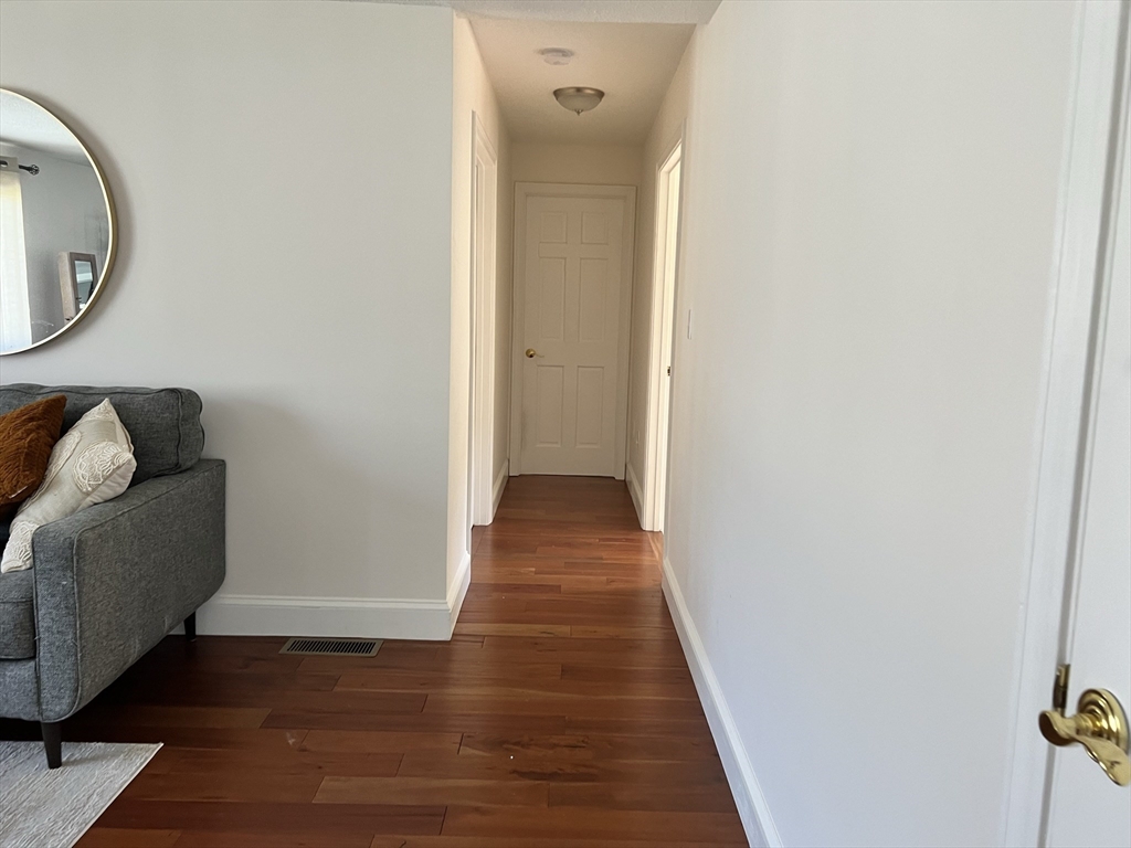 12 Gassett Rd NA