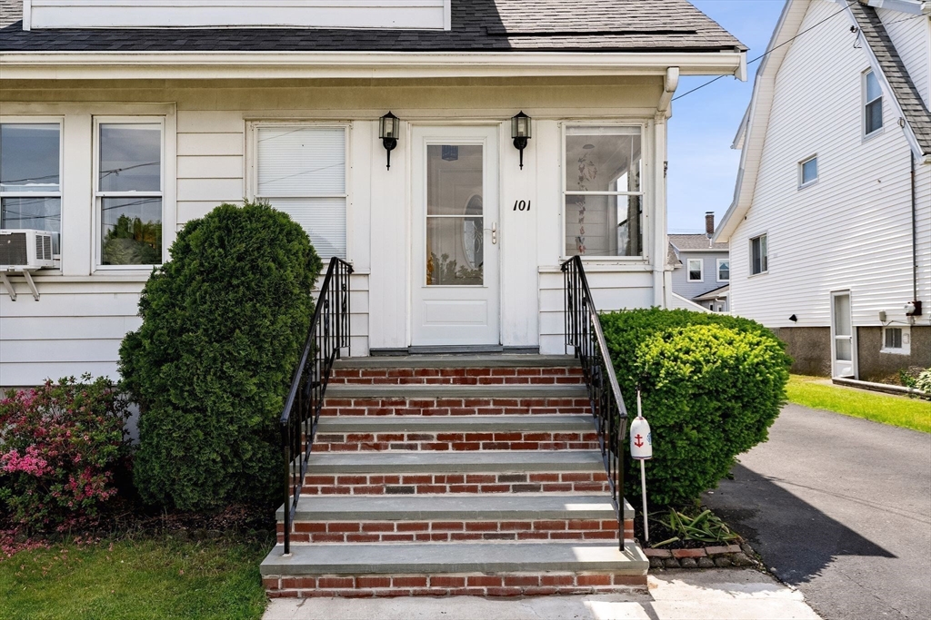 101 Bayfield Rd S
