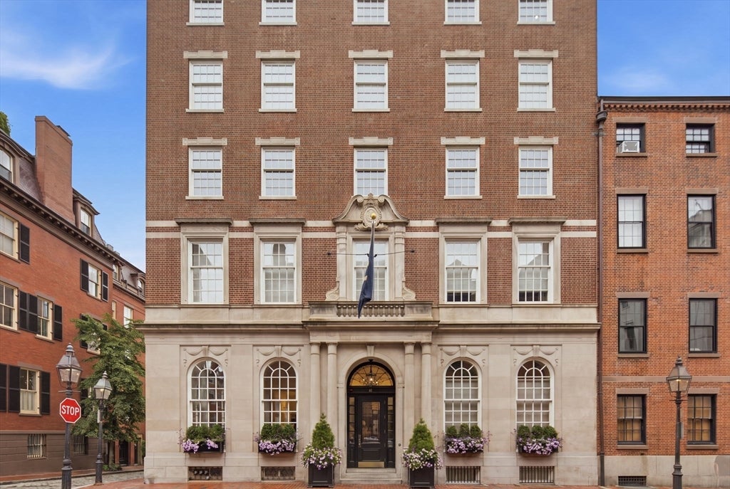 Photo of 41 Mt Vernon Street, Boston, MA