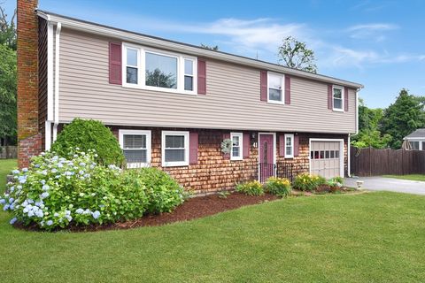 Photo of 41 Constantine Dr, Marshfield, MA 02050 (MLS # 73541446)