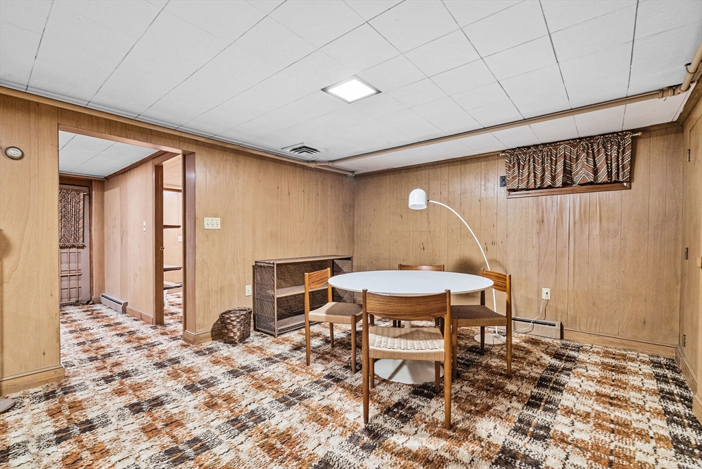 Needham, Massachusetts 02494, United States, 3 Bedrooms Bedrooms, ,1 BathroomBathrooms,Residential,Pending,100342