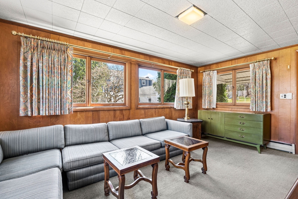 Needham, Massachusetts 02494, United States, 3 Bedrooms Bedrooms, ,1 BathroomBathrooms,Residential,Pending,100342