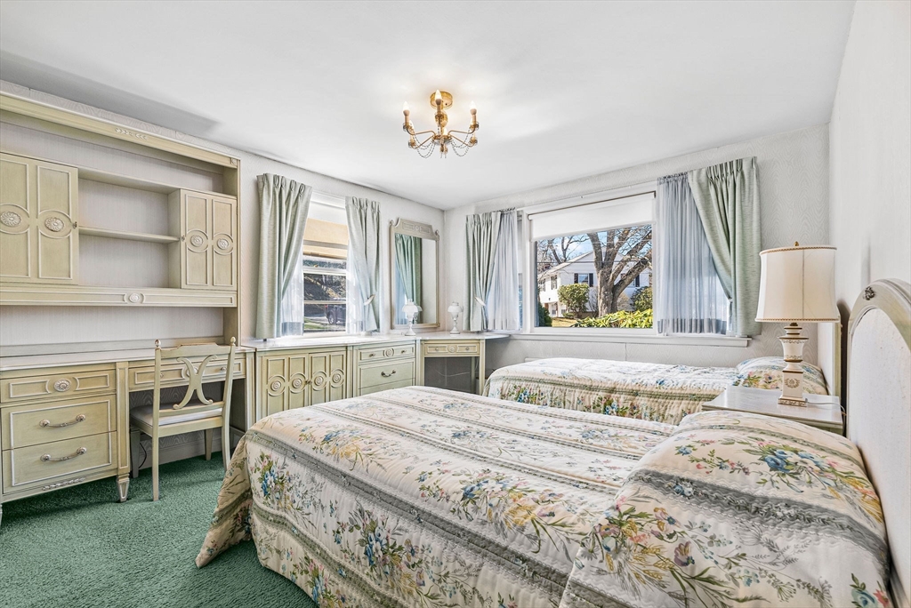 Needham, Massachusetts 02494, United States, 3 Bedrooms Bedrooms, ,1 BathroomBathrooms,Residential,Pending,100342