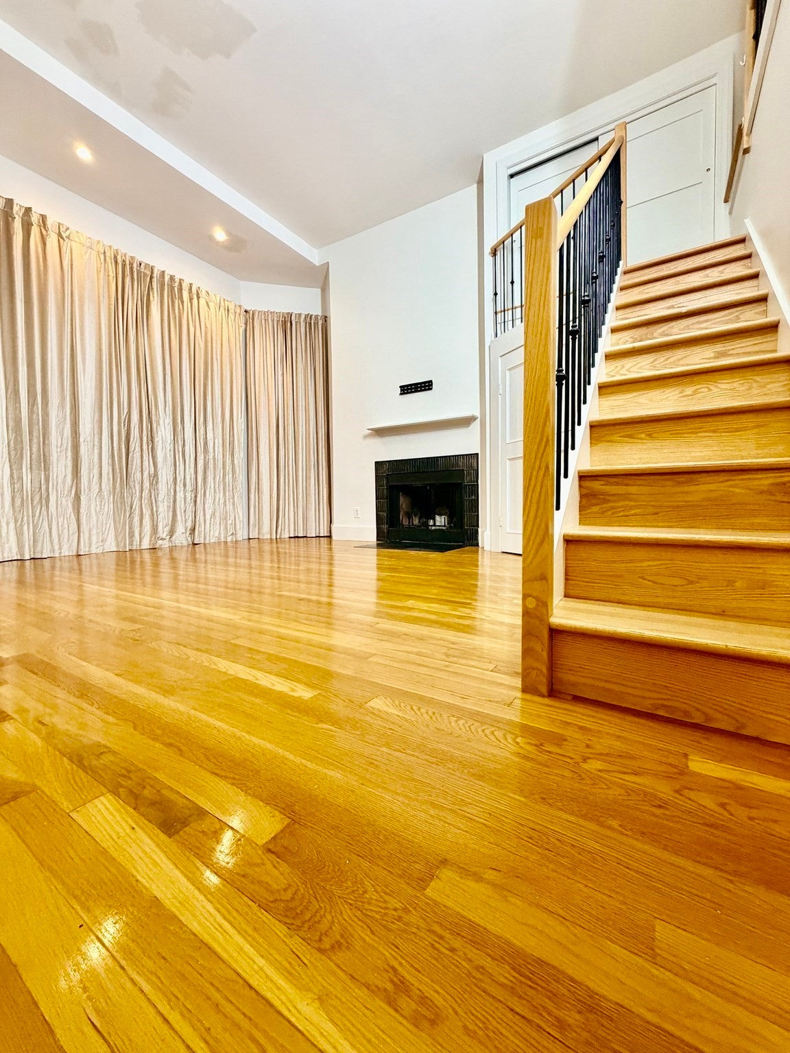 328 Dartmouth St 8, Boston MA 02116