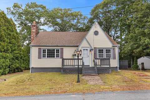 15 S Breault St Westport MA 02790