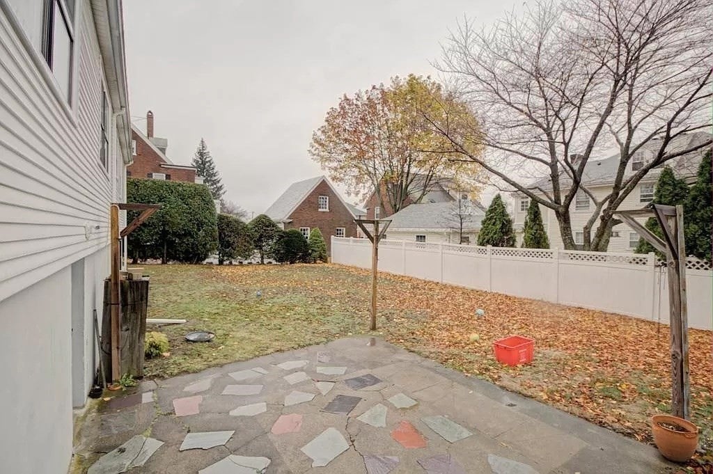 282 Common Street, Watertown, MA Photo #14
