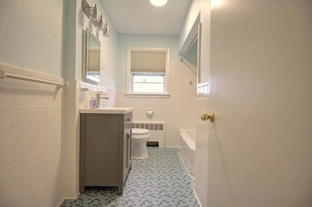282 Common Street, Watertown, MA Photo #9