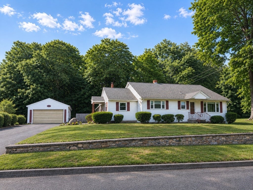 Photo of 11 Sunnyside Terrace, Grafton, MA