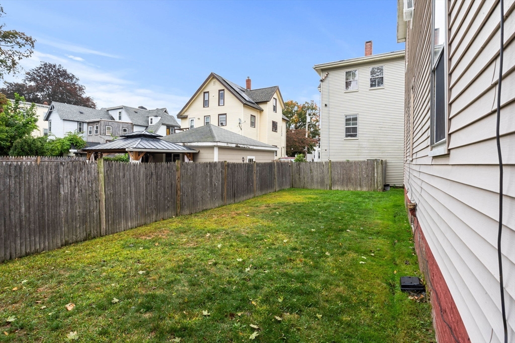 16 Fountain St