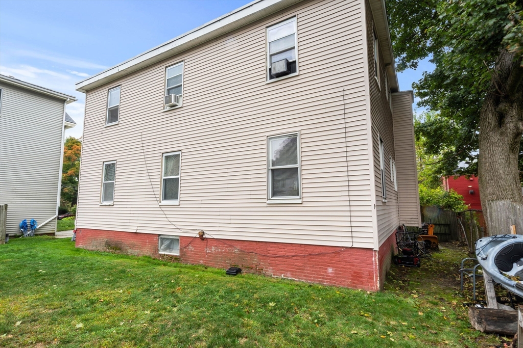 16 Fountain St