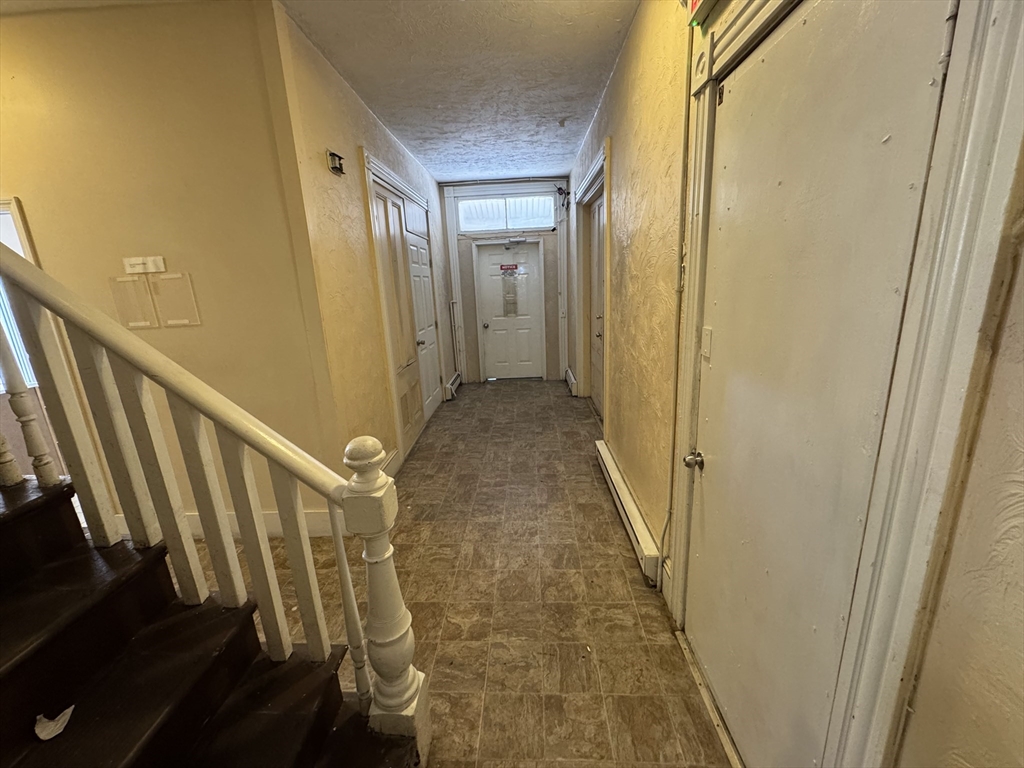 Attleboro, Massachusetts 02703, United States, 14 Bedrooms Bedrooms, ,5 BathroomsBathrooms,Residential,Active,151046