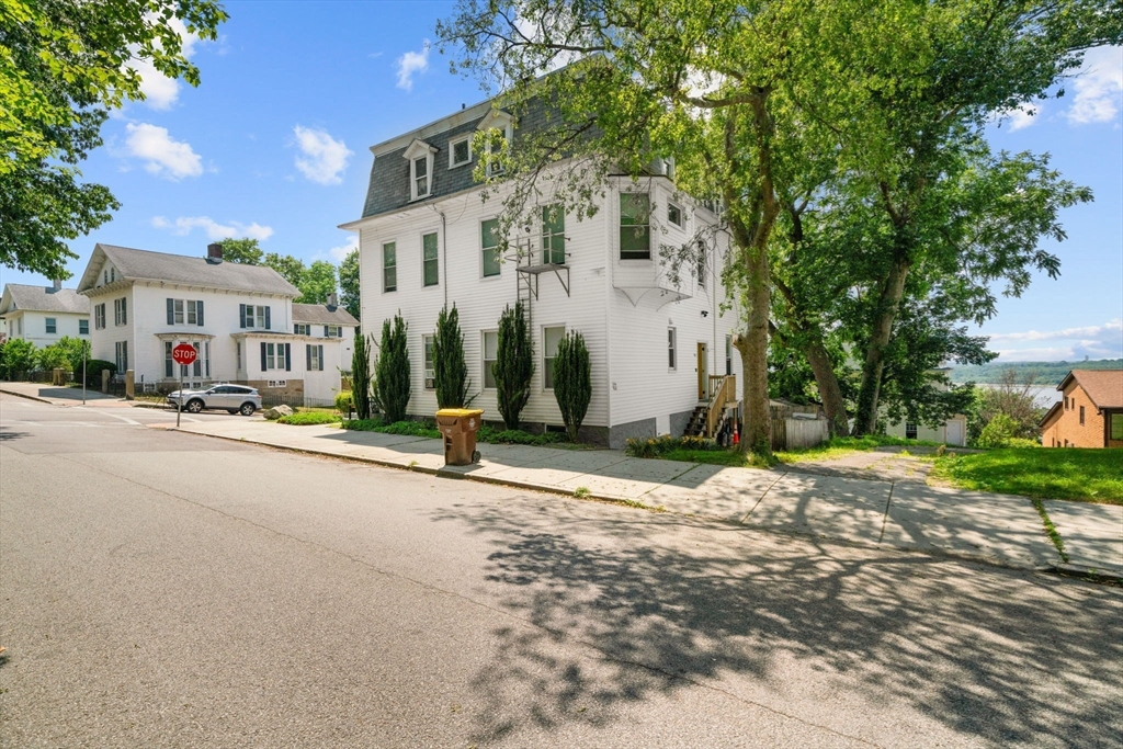 114 Prospect St