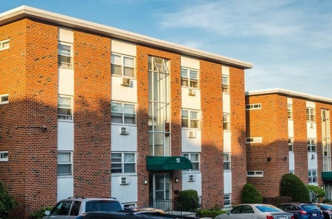 Photo of 10 Commonwealth Ct #2, Boston, MA 02135 (MLS # 73583019)