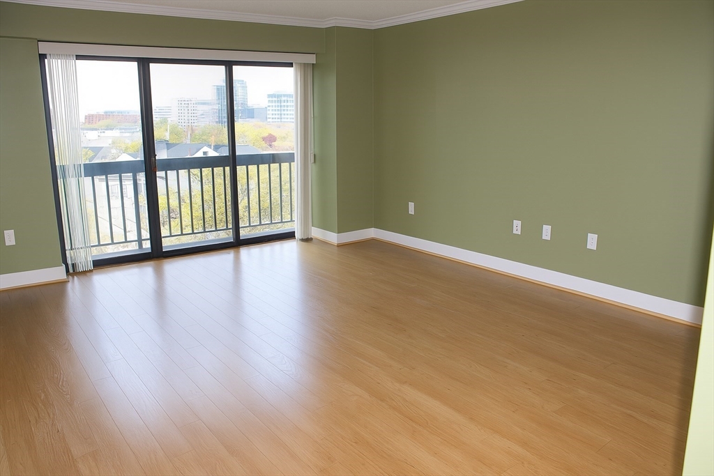 15 N Beacon St 511