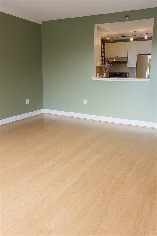 15 N Beacon St 511