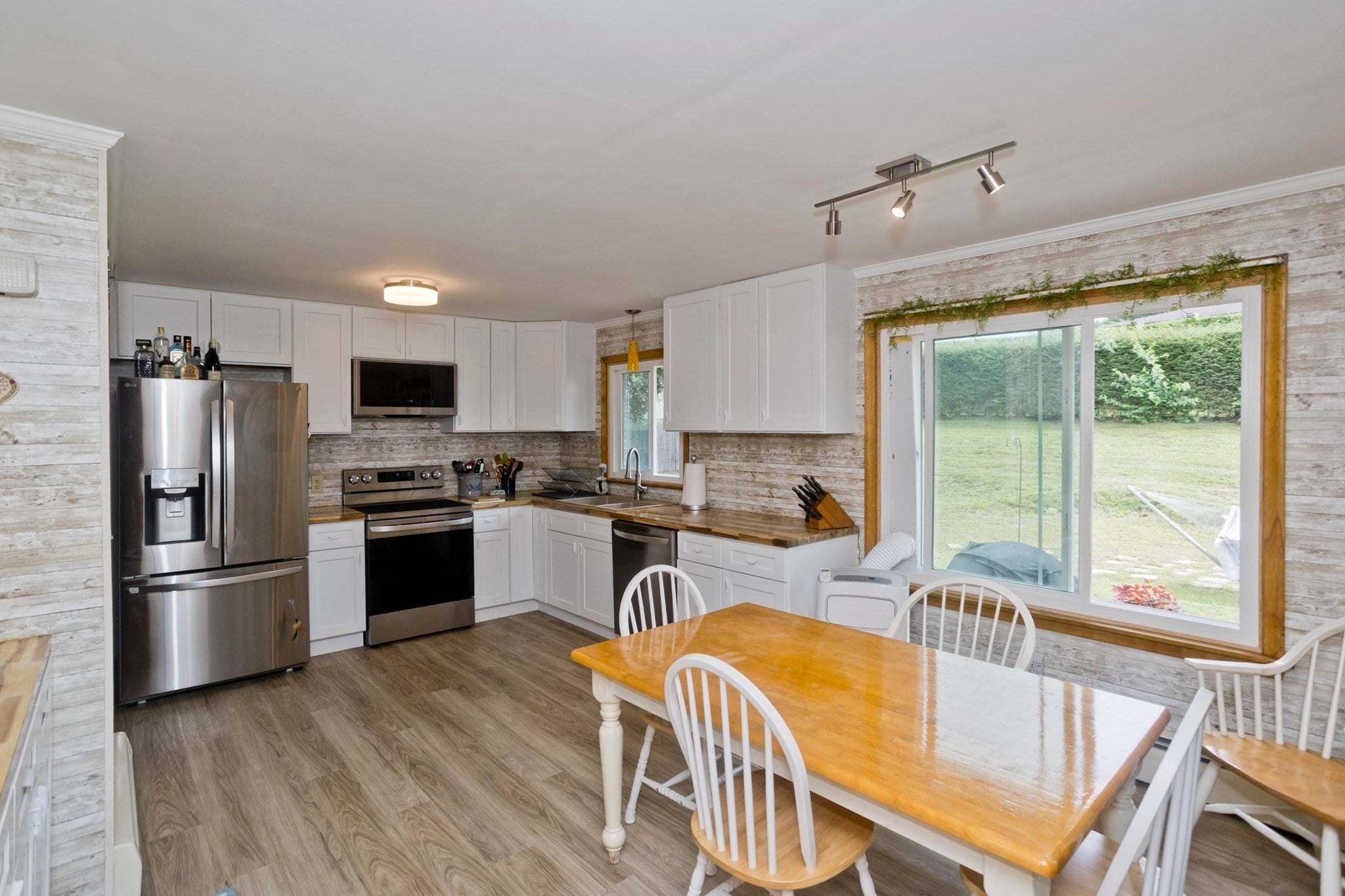 41 Marlborough St, Chicopee, MA, 41 Marlborough St, Chicopee, MA Photo #6