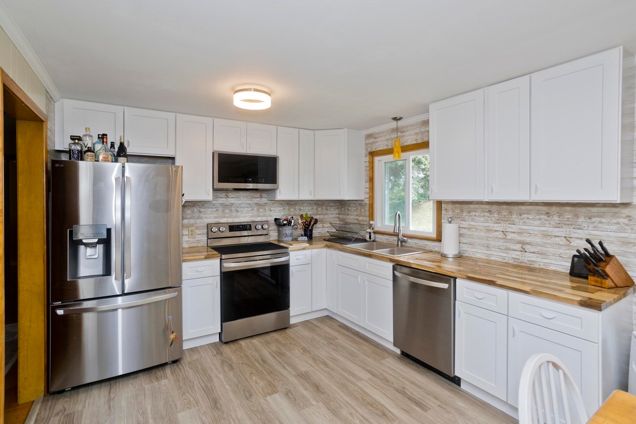 41 Marlborough St, Chicopee, MA, 41 Marlborough St, Chicopee, MA Photo #9