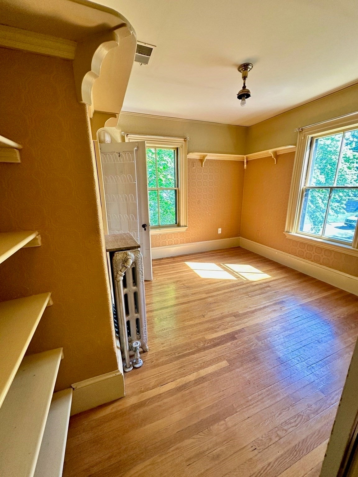 984 Chestnut St #2, Newton, MA, 984 Chestnut St #2, Newton, MA Photo #6