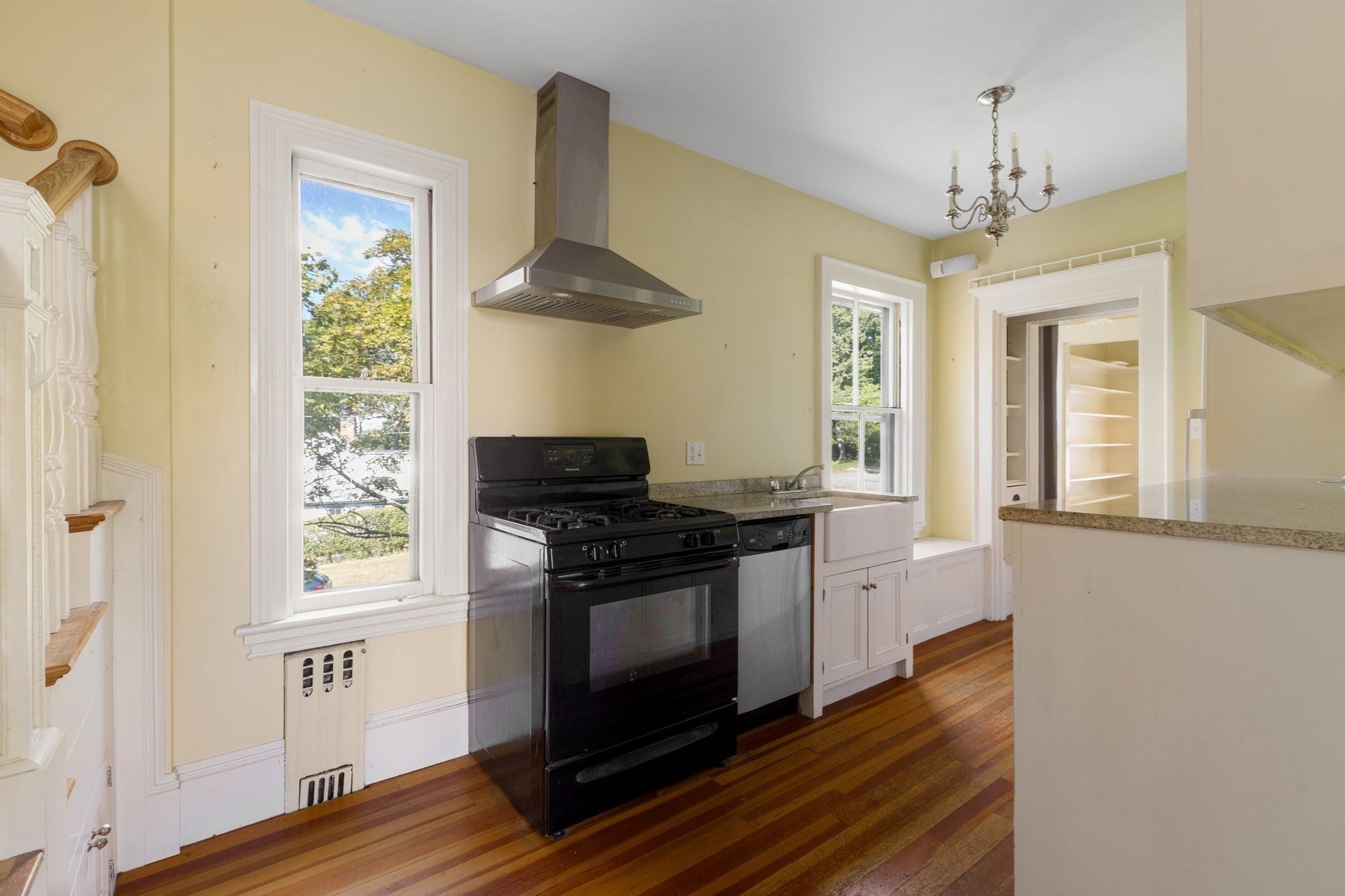 984 Chestnut St #2, Newton, MA, 984 Chestnut St #2, Newton, MA Photo #3