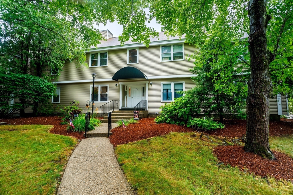 425 Main 13C