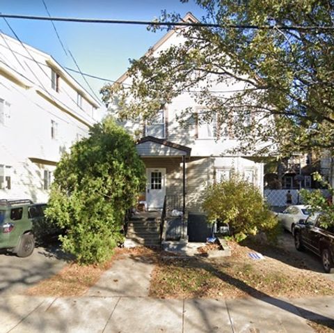 Photo of 165 College Ave #1, Somerville, MA 02144 (MLS # 73472830)