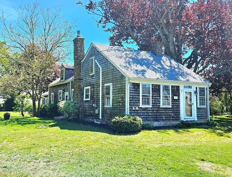 4 Randall Rd Mattapoisett MA 02739